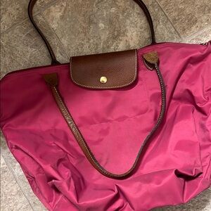 Long champ bag- pink Stylish Pink Tote Bag with Brown Accent